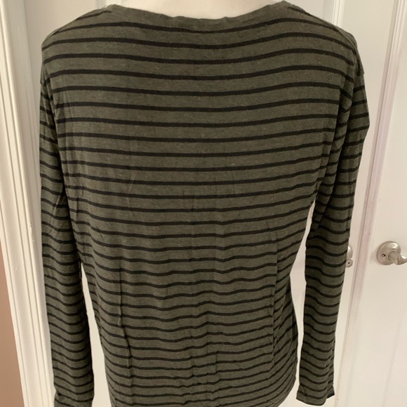 EUC VINCE Striped Long Sleeves Top - Picture 6 of 14